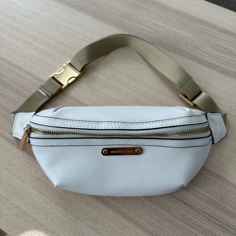 Michael Kors White and Gold Crossbody Bag